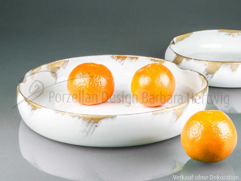 große Porzellanschale mit Goldrand und Dekoration