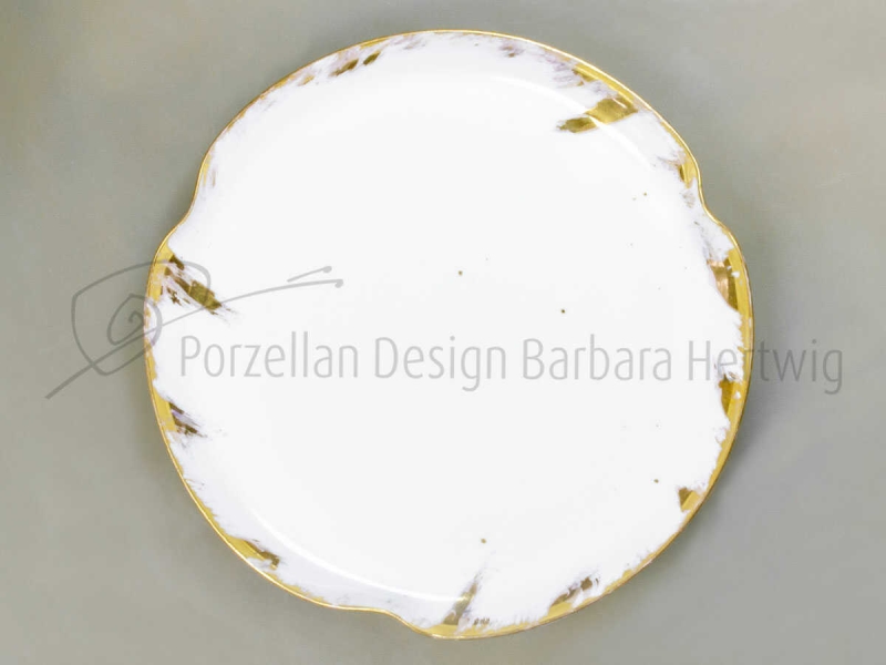große Porzellanschale mit Goldrand